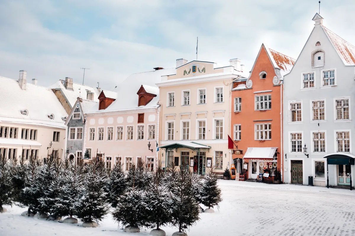 Vianoce Banská Štiavnica námestie so snehu